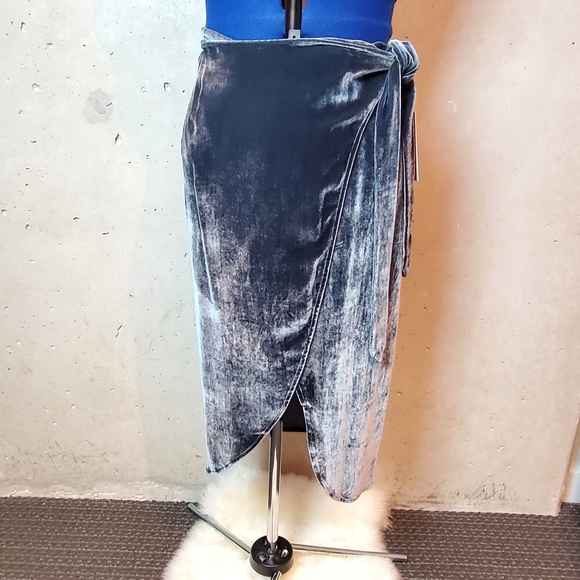 Reformation Dresses & Skirts - Reformation Amberleigh Gray Velvet Wrap Skirt – Size Small, NWT